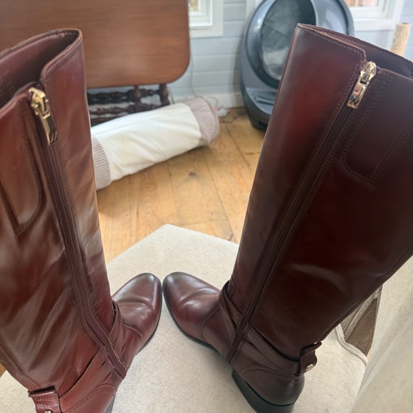 Brown Naturalizer Riding Boots - Picture 2 of 3